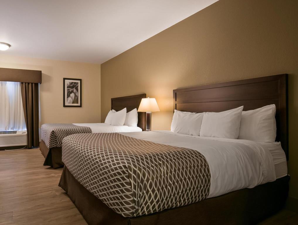 Best Western High Road Inn Edson Exterior photo